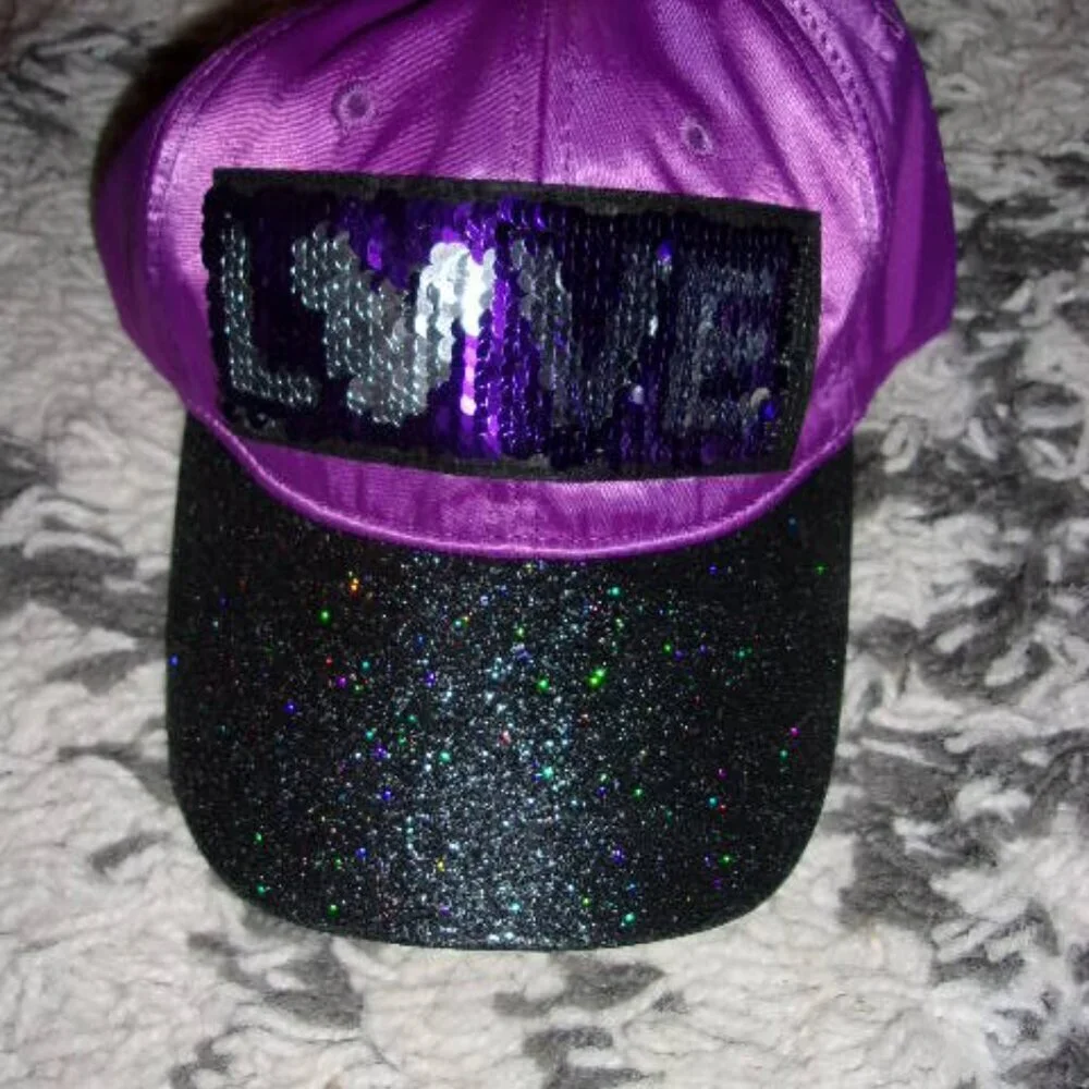 Disney Youth Baseball Cap - Mickey Icon LOVE - Reversible Sequin new